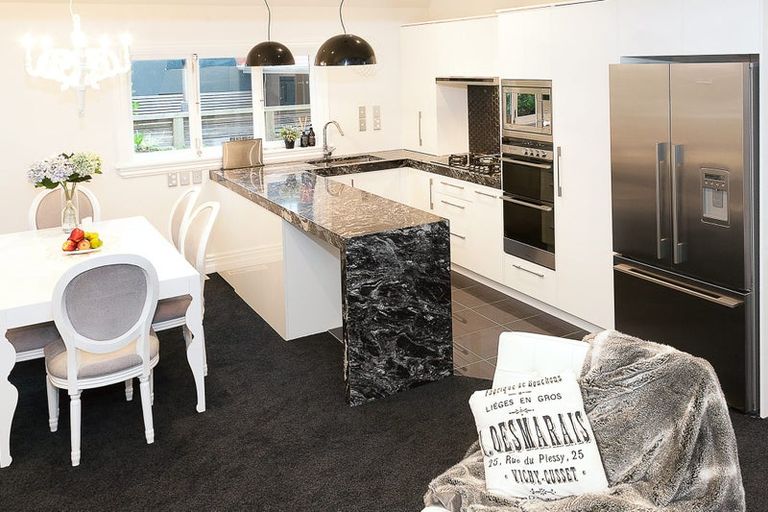 Photo of property in 236 Tinakori Road, Thorndon, Wellington, 6011