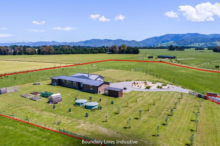 Photo of property in 33 Spencer Lane, Greytown, 5712