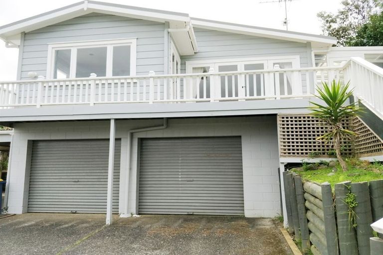 Photo of property in 1/41 Channel Road, Campbells Bay, Auckland, 0630