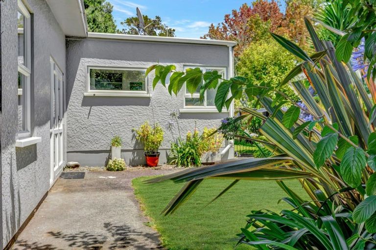 Photo of property in 9 Hursthouse Street, Vogeltown, New Plymouth, 4310