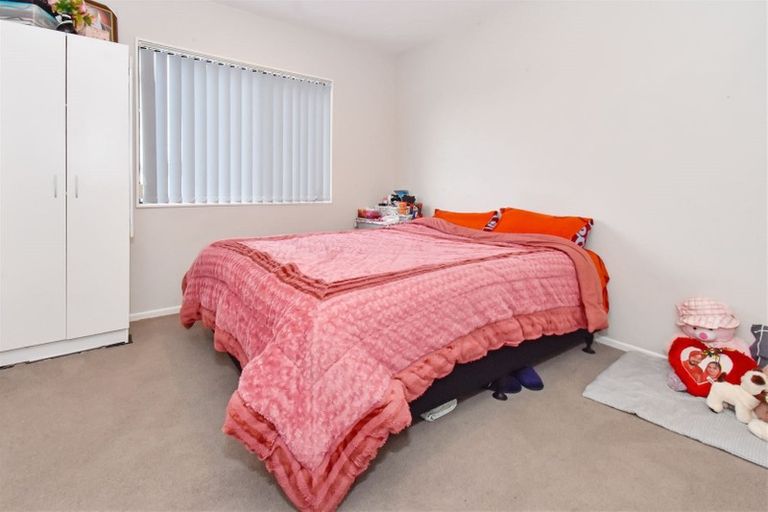 Photo of property in 54b Cambridge Terrace, Papatoetoe, Auckland, 2025