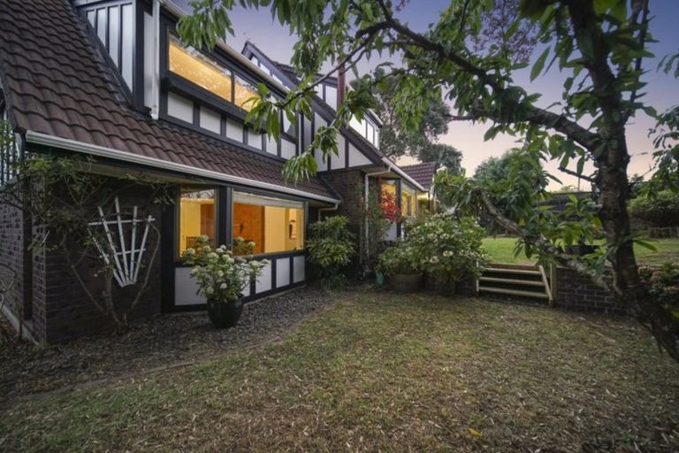 Photo of property in 1/81 Uxbridge Road, Cockle Bay, Auckland, 2014