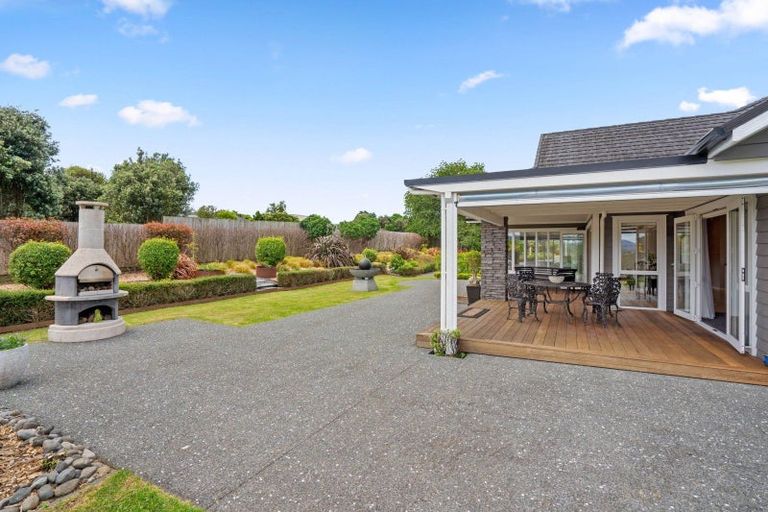 Photo of property in 14 Summerfield Way, Parahaki, Whangarei, 0112