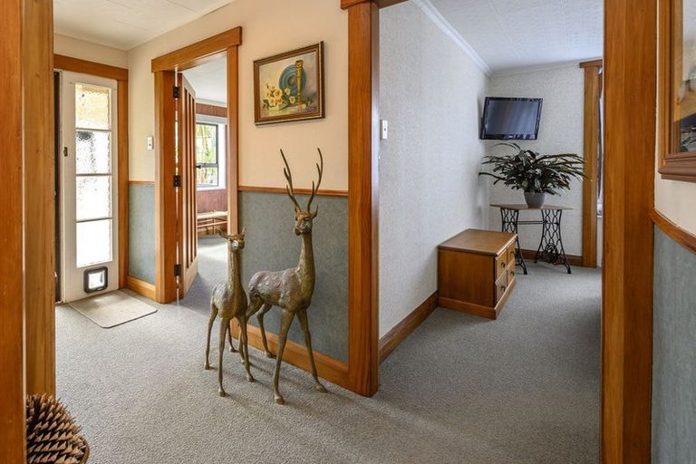 Photo of property in 76 Brooklands Road, Brooklands, New Plymouth, 4310