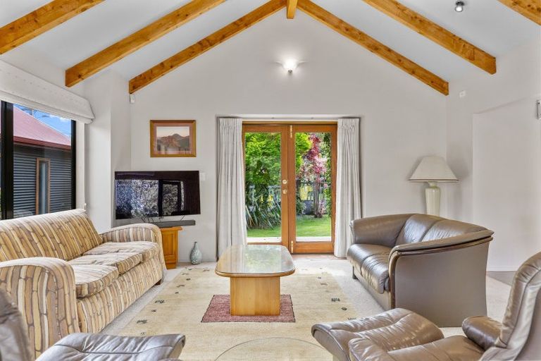 Photo of property in 51 Chesham Avenue, Waipahihi, Taupo, 3330