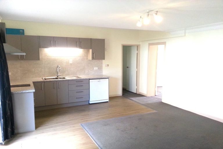 Photo of property in 8 Eclipse Place, Half Moon Bay, Auckland, 2012