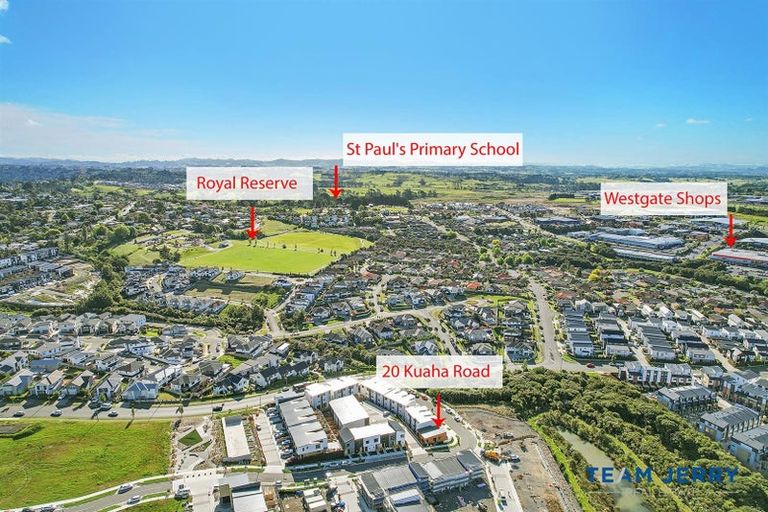 Photo of property in 22 Kuaha Road, Massey, Auckland, 0614