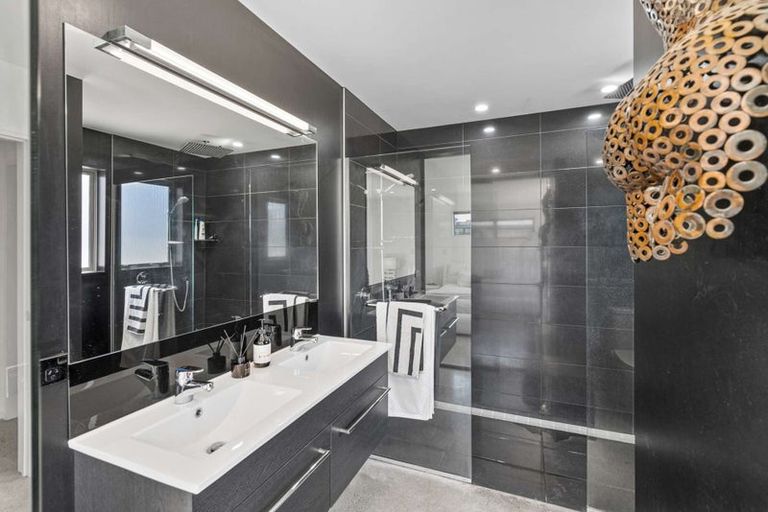 Photo of property in 12 Silverstream Boulevard, Kaiapoi, 7630