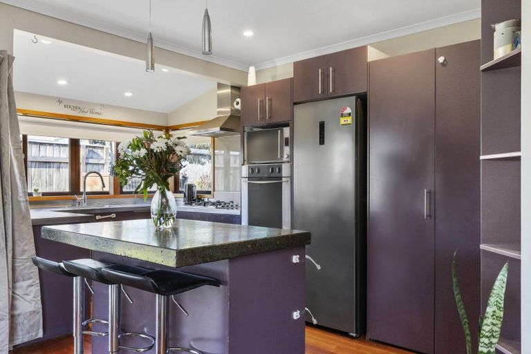 Photo of property in 90 Tamatea Road, Taupo, 3330