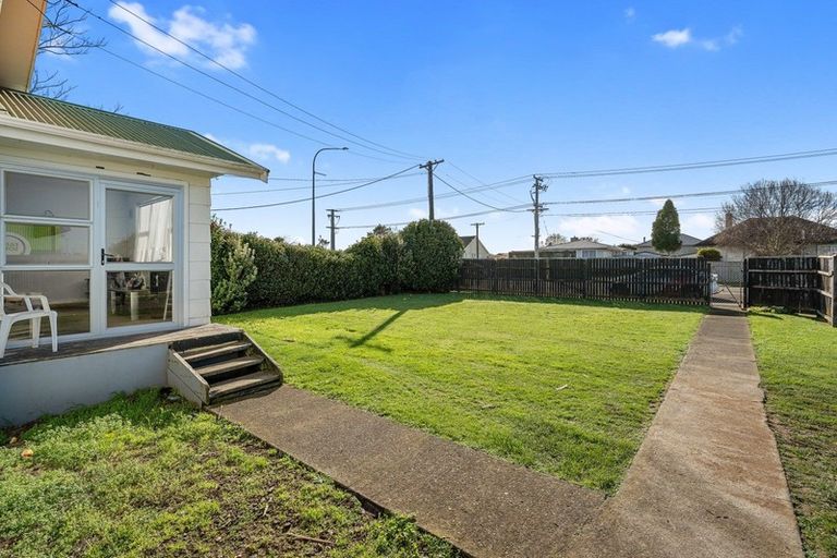 Photo of property in 223 Glover Road, Hawera, 4610