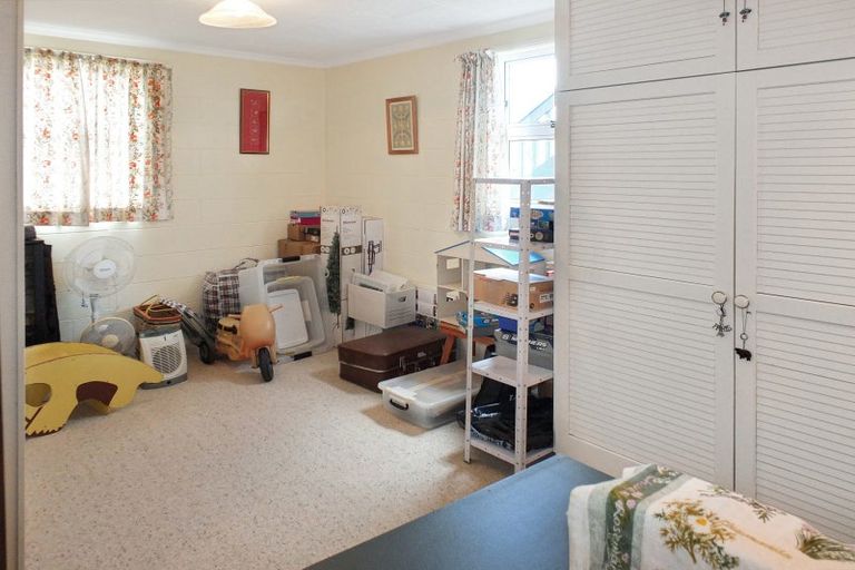 Photo of property in 31 Nash Parade, Foxton Beach, Foxton, 4815