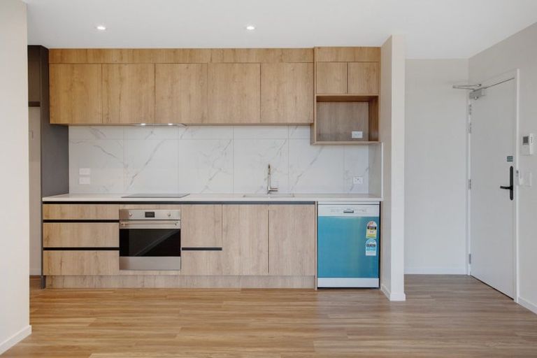 Photo of property in 102/7 Newelm Lane, Flat Bush, Auckland, 2019
