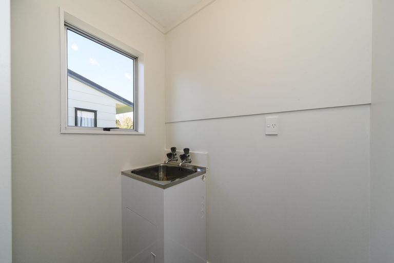 Photo of property in 52a Newton Place, Westbrook, Palmerston North, 4412