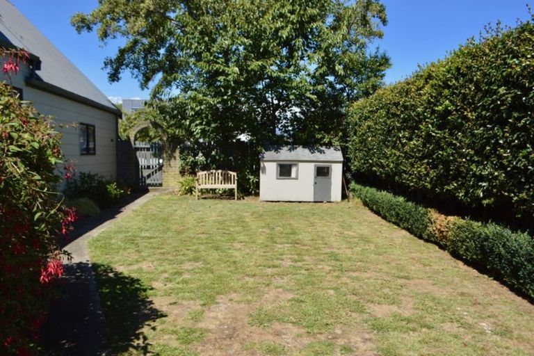 Photo of property in 11 Renata Road, Otaki, 5512