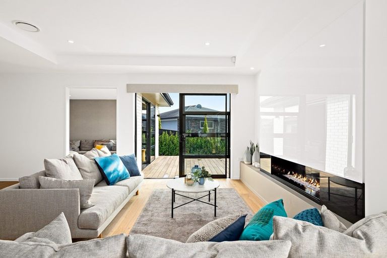 Photo of property in 5 Hillpark Drive, Pokeno, 2402