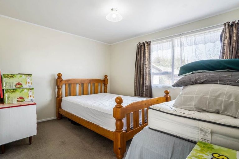 Photo of property in 42 Burbank Avenue, Manurewa, Auckland, 2102