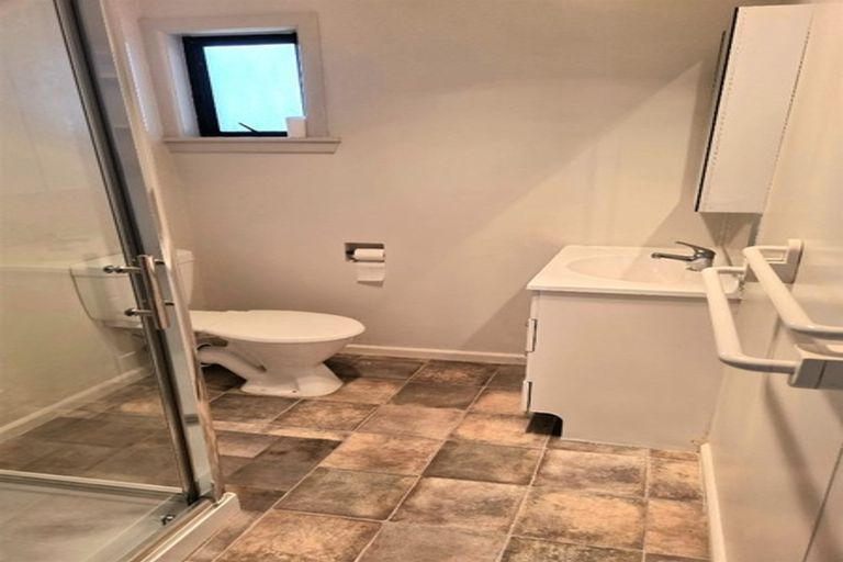 Photo of property in 17 Willerton Avenue, New Lynn, Auckland, 0600