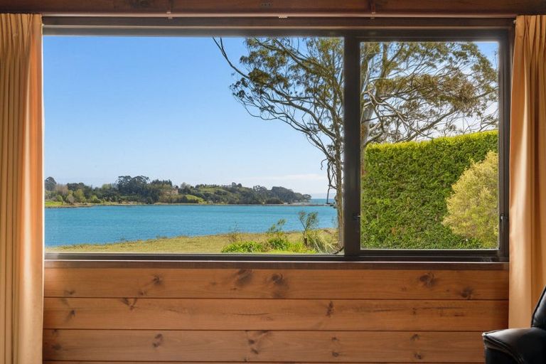 Photo of property in 137 Kayelene Place, Omokoroa, 3114