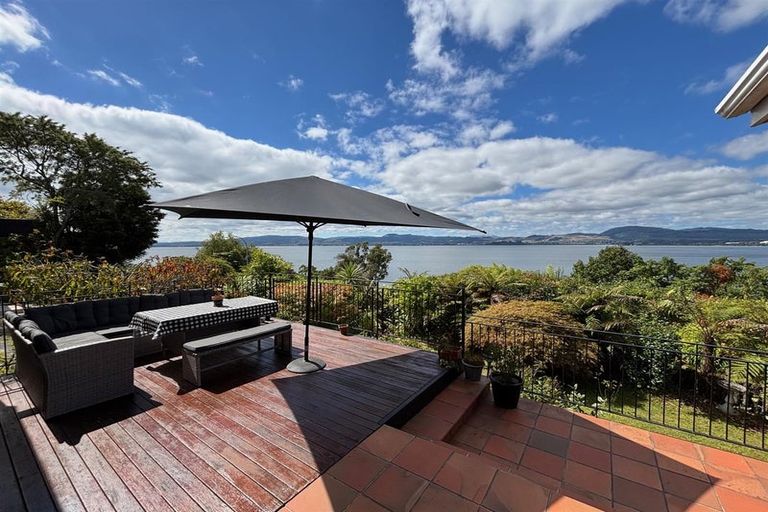 Photo of property in 180 Kawaha Point Road, Kawaha Point, Rotorua, 3010