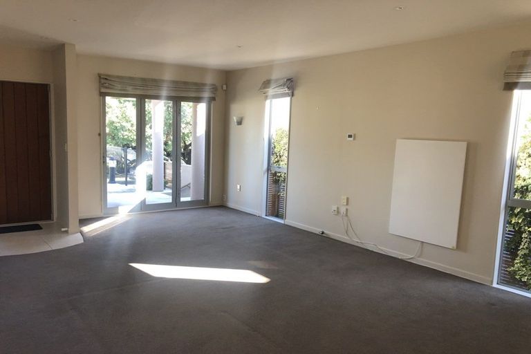 Photo of property in 27a Pitau Road, Mount Maunganui, 3116
