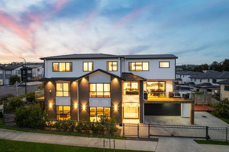 Photo of property in 5 Riwai Street, Flat Bush, Auckland, 2019