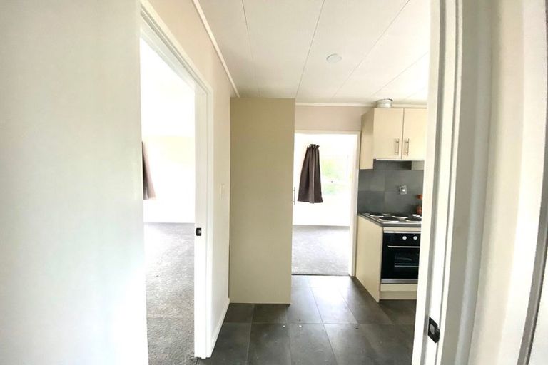 Photo of property in 3 Sabana Place, Unsworth Heights, Auckland, 0632