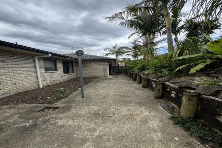 Photo of property in 7 Luna Place, Henderson, Auckland, 0612