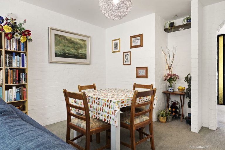 Photo of property in 141c Churton Drive, Churton Park, Wellington, 6037