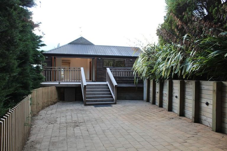 Photo of property in 6 Rainton Road, Kew, Dunedin, 9012