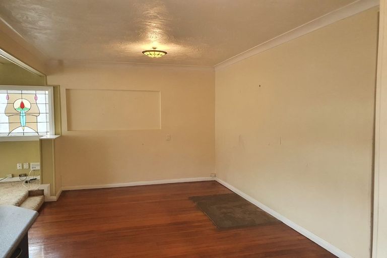 Photo of property in 49 Dorset Avenue, Westown, New Plymouth, 4310