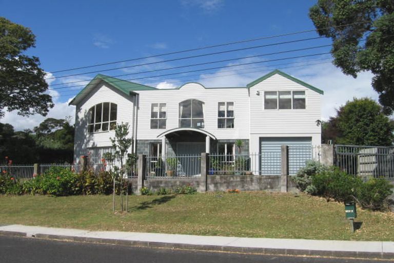 Photo of property in 192a Cliff View Drive, Green Bay, Auckland, 0604