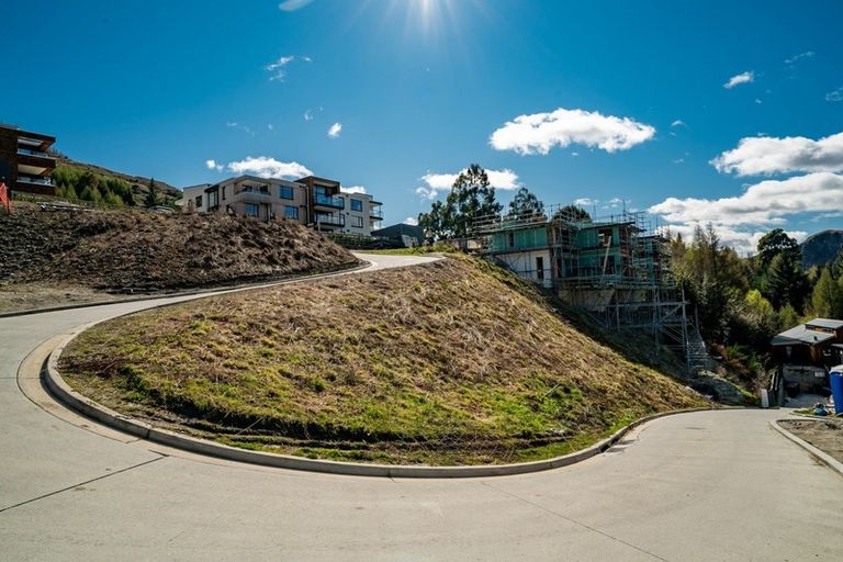 Photo of property in 7 Powder Terrace, Arthurs Point, Queenstown, 9371