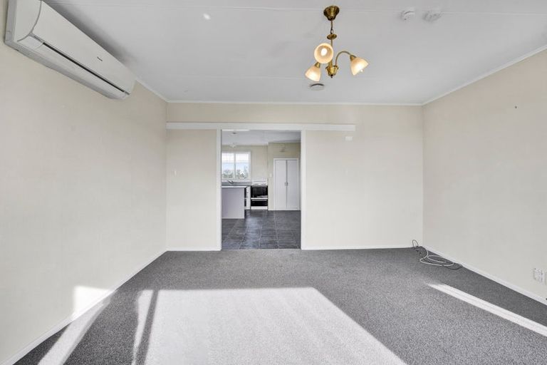 Photo of property in 198 Beaconsfield Road, Midhirst, Stratford, 4394