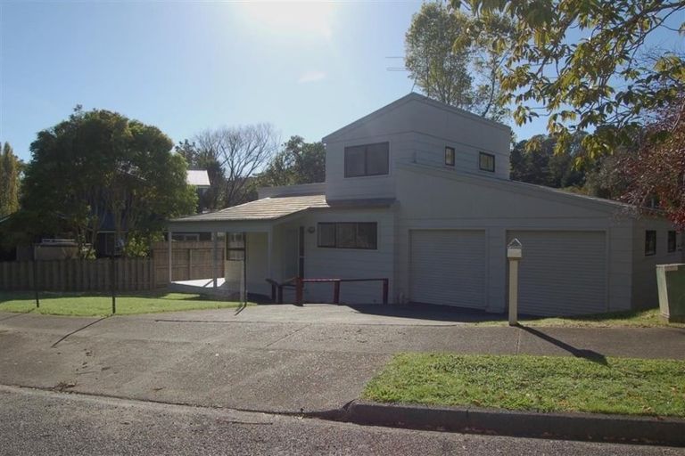 Photo of property in 9 Toop Street, Havelock North, 4130