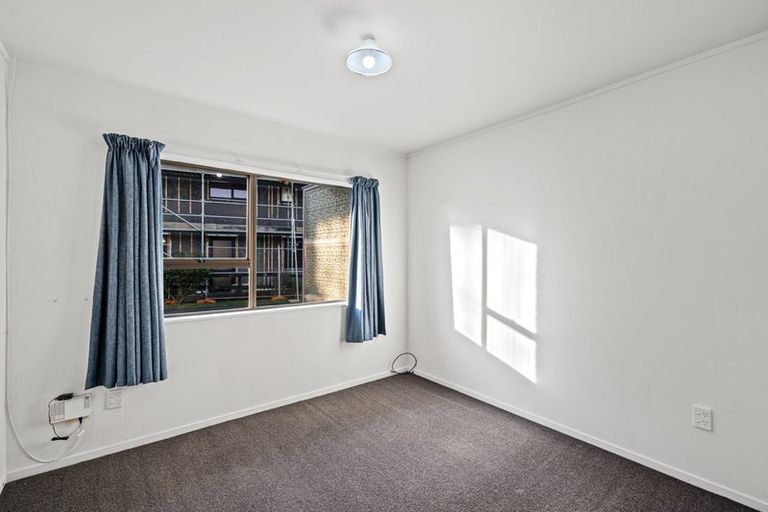Photo of property in 2/20 Roulston Street, Pukekohe, 2120