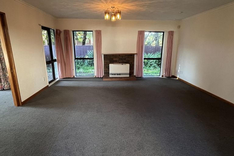 Photo of property in 9a Phoenix Avenue, Hokowhitu, Palmerston North, 4410