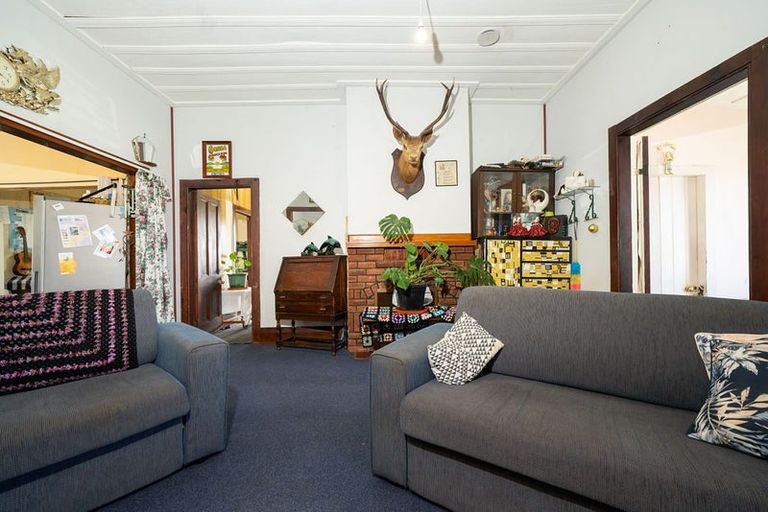 Photo of property in 15 View Road, Hikurangi, 0114