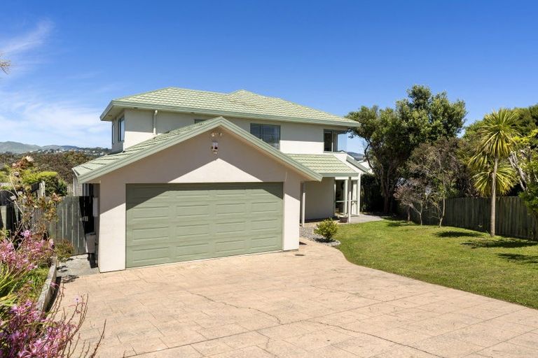 Photo of property in 5 Padstow Place, Camborne, Porirua, 5026