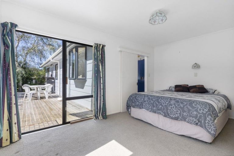 Photo of property in 128 Avalon Place, Whangamata, 3620