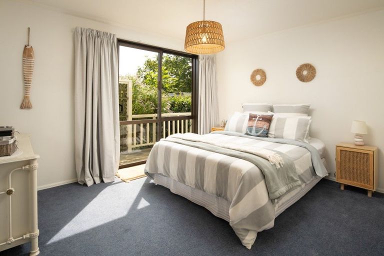 Photo of property in 1 Beach Road, Waikawa, Picton, 7220