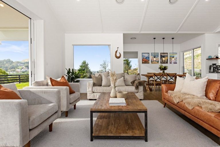 Photo of property in 5 Te Roera Drive, Taradale, Napier, 4112