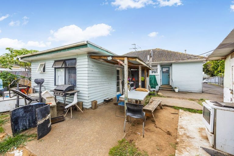 Photo of property in 84 Vine Street, Mangere East, Auckland, 2024