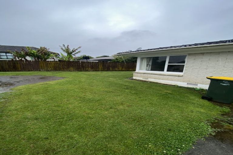 Photo of property in 2/3 Kita Road, Manurewa, Auckland, 2102