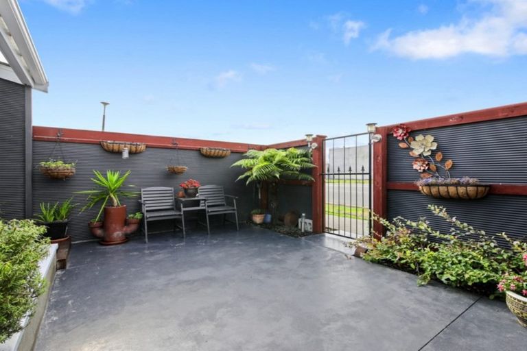 Photo of property in 2/40 Stuart Street, Blenheim, 7201