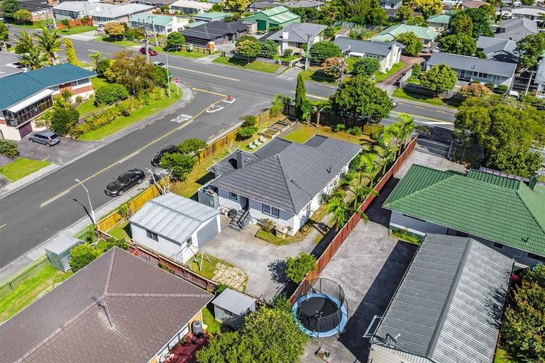 Photo of property in 63 Hepburn Road, Glendene, Auckland, 0602