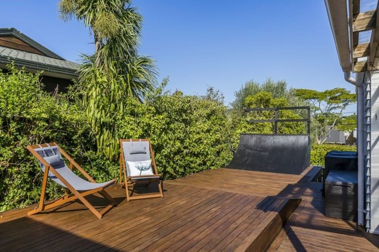 Photo of property in 1/10 Coronation Street, Belmont, Auckland, 0622