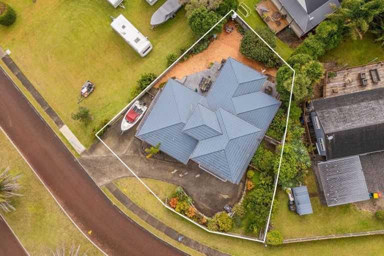 Photo of property in 102 The Quay, Pauanui, Hikuai, 3579