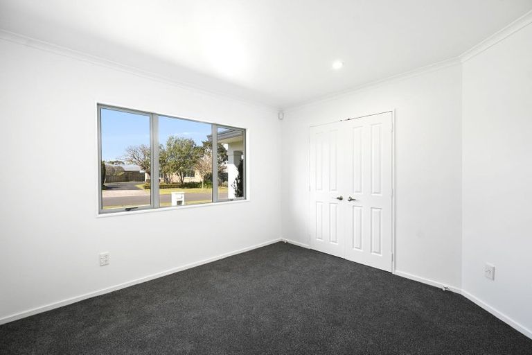 Photo of property in 48 Spinnaker Drive, Flagstaff, Hamilton, 3210