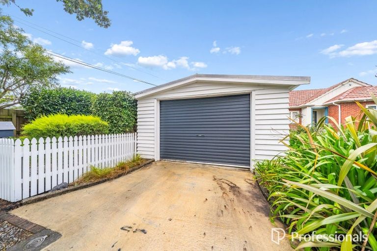 Photo of property in 16 Bell Road, Waiwhetu, Lower Hutt, 5010