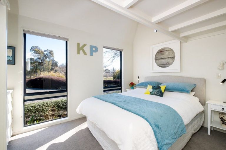 Photo of property in 35 Waimarama Road, Havelock North, 4294